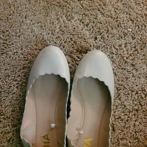 Slippers shoes